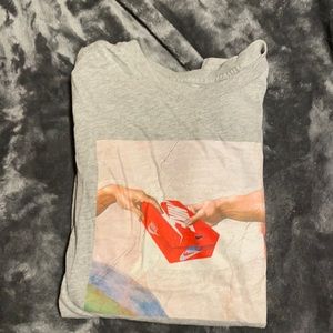 Gray Short sleeve Nike tee size small